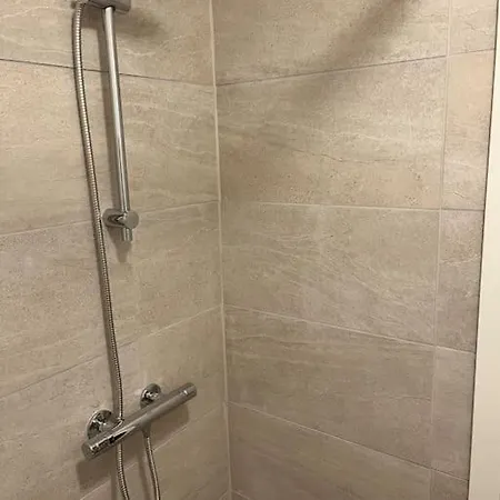 Hyggelig I Aeldre I By Apartamento